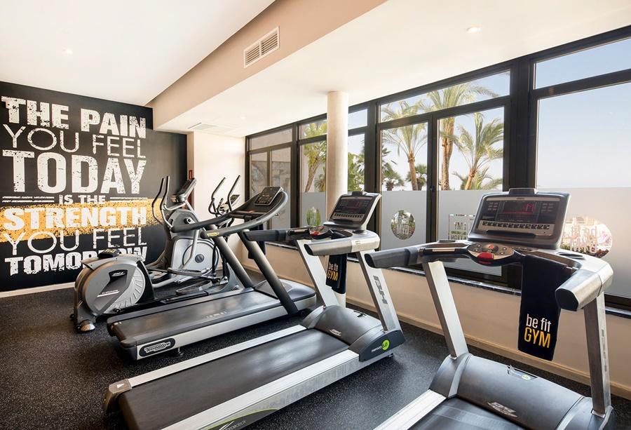 Hotel Be Live Adults Only Marivent Palma de Maiorca Exterior foto Fitness room in a hotel
